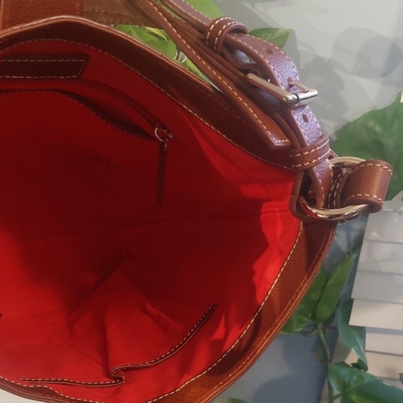 DOONEY & BOURKE Brown Leather Shoulder Bag
EUC - Picture 4 of 6